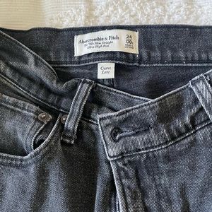 Abercrombie Curve Love Slim Straight Jeans